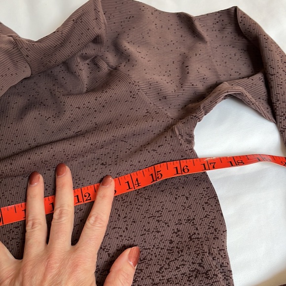 Athleta Flurry Gradient Ribbed Turtleneck M - Picture 6 of 6